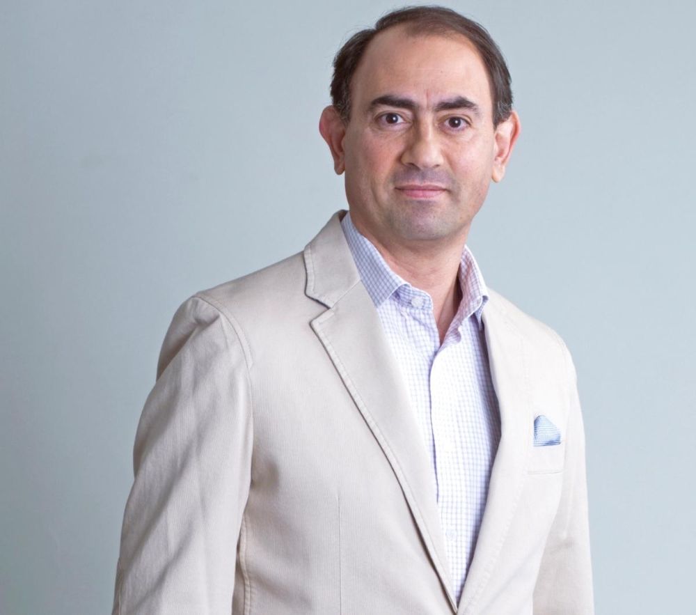 A pesar de las discusiones en torno a las AFP, el profesor Pablo Barberis deja en claro que es muy necesario establecer un mecanismo descuente una cuota de los sueldos todos los meses para financiar la jubilación futura de las personas.